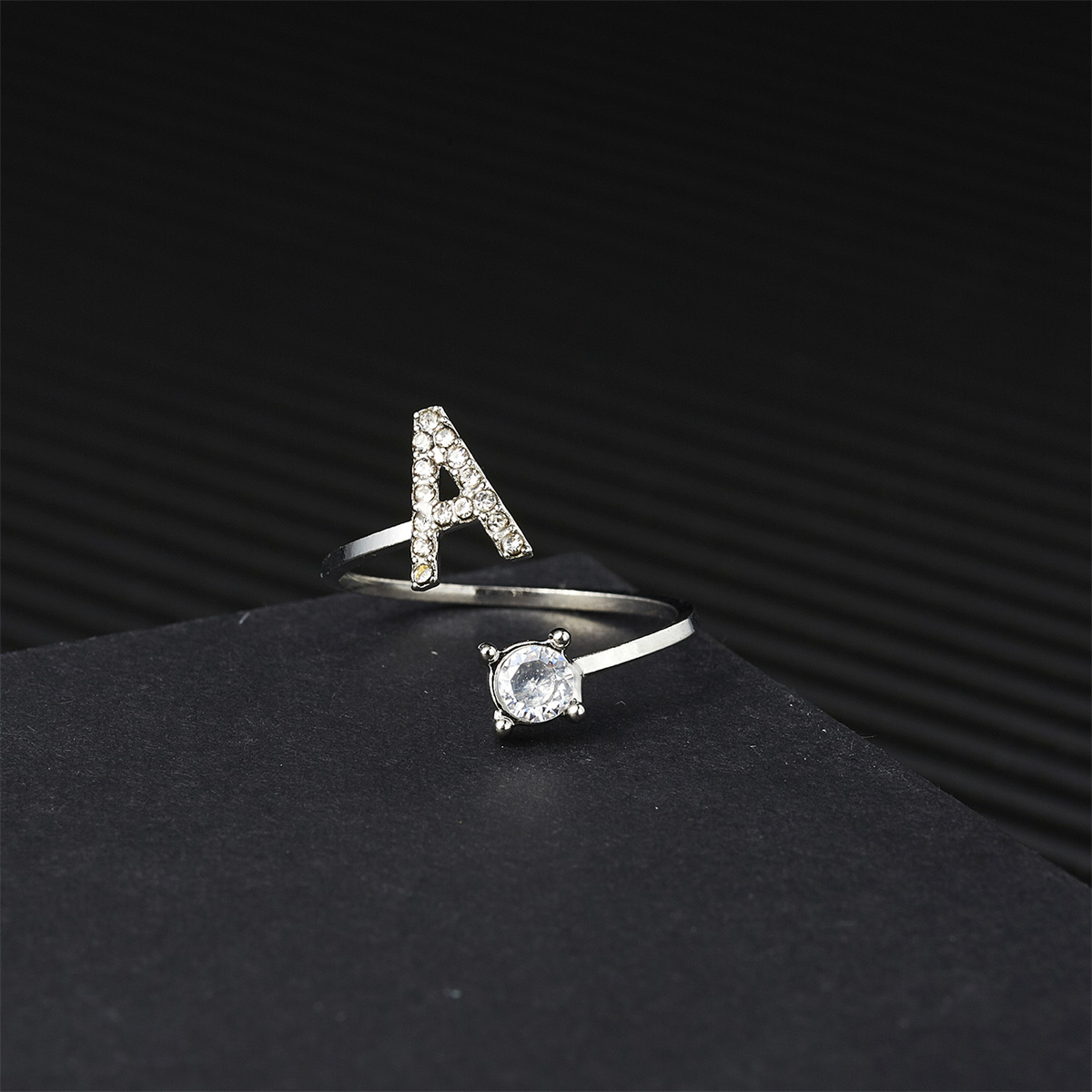 Silver Color Zircon Initial A- - Event Z ulasan dan harga