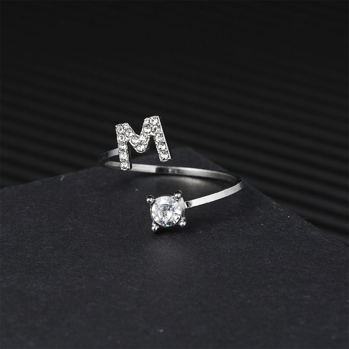 Silver Color Zircon Initial A- - Event Z ulasan dan harga